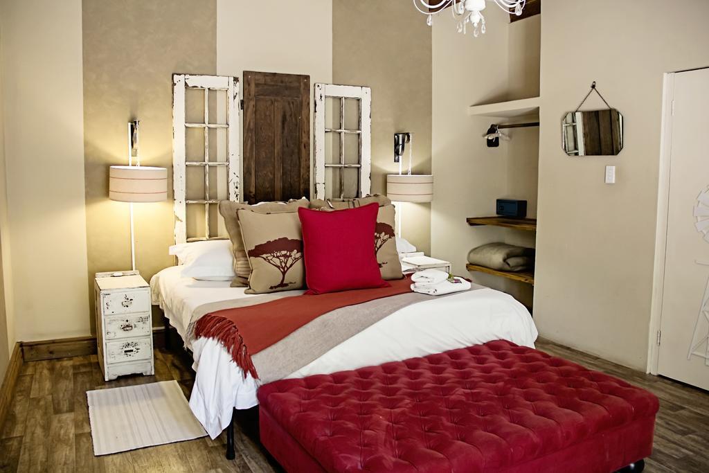Cape Karoo Guesthouse Beaufort West Exterior foto