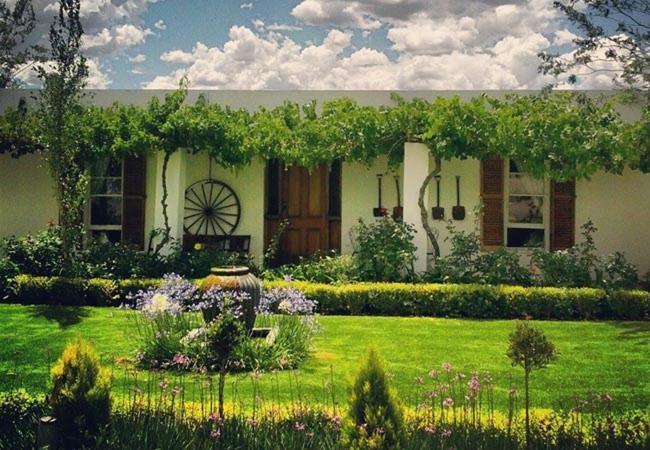 Cape Karoo Guesthouse Beaufort West Exterior foto